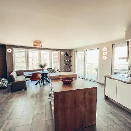 Admiral Sky Deluxe Apartman