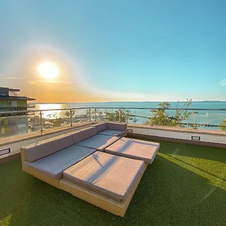 Admiral Sky Deluxe Apartman Apartament