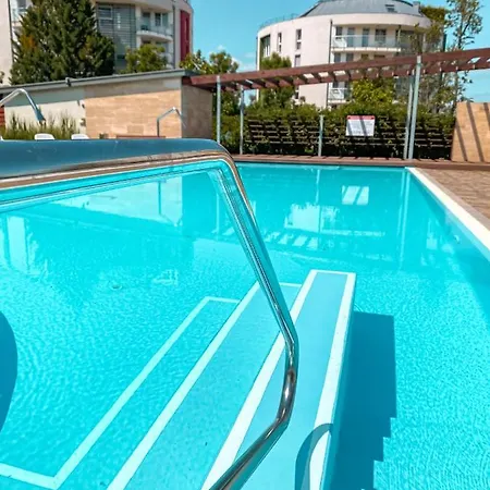 Admiral Sky Deluxe Apartman Siófok